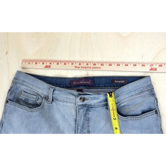 Gloria Vanderbilt Women' Amanda Jeans Size 16S Light Wash Denim - Picture 7 of 16